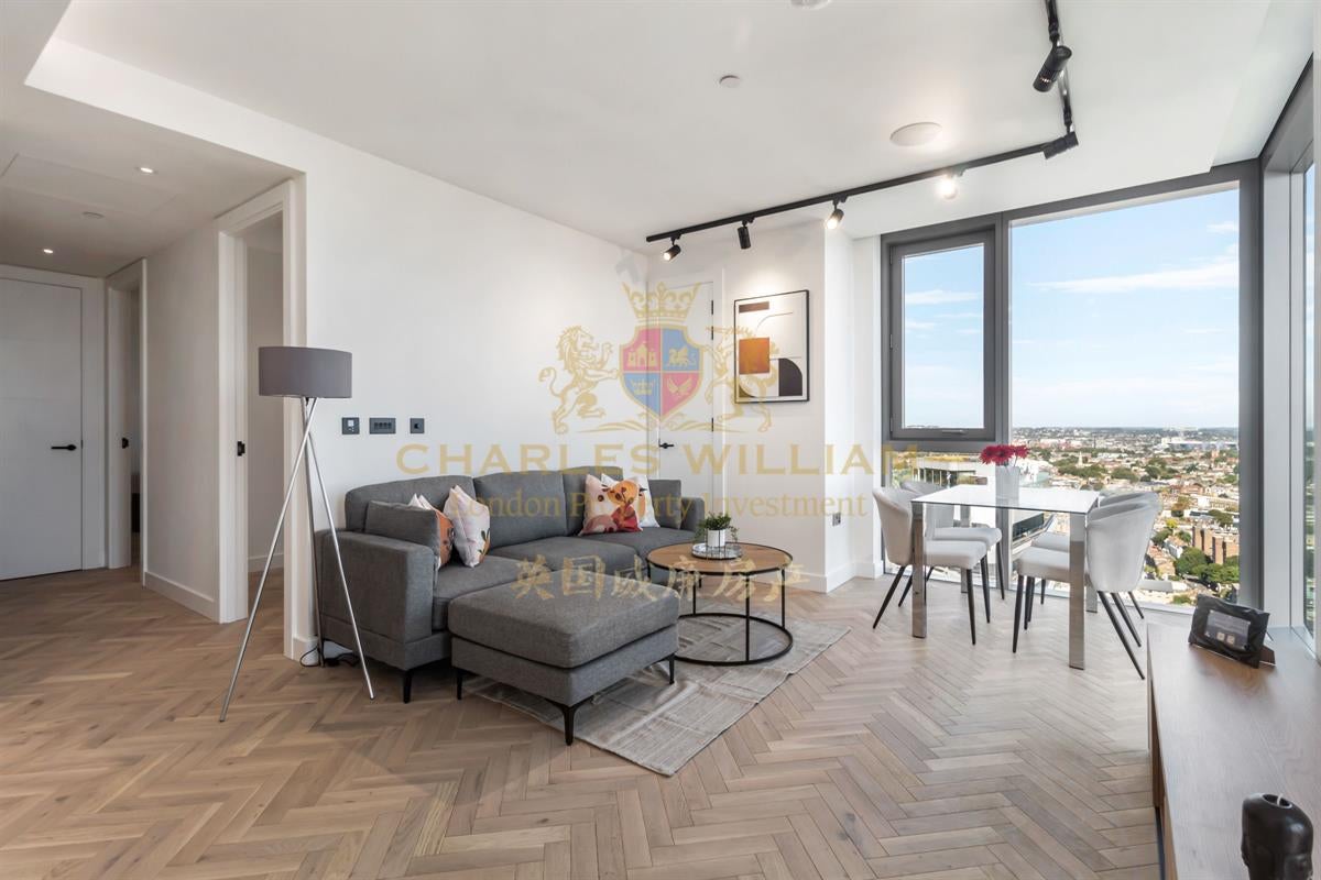 Flat Great Sutton Street in Greater London