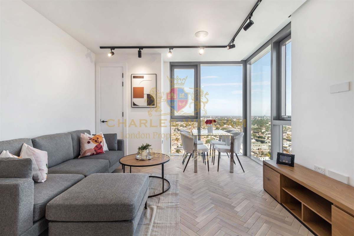 Flat Great Sutton Street in Greater London