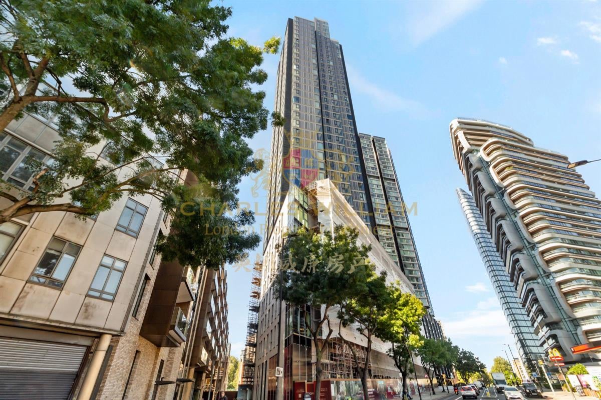 Flat Great Sutton Street in Greater London
