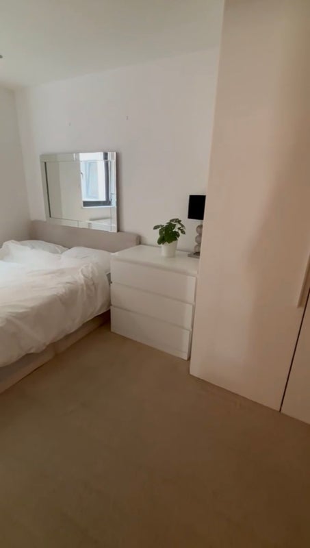 Room Eagle Wharf Road in Greater London