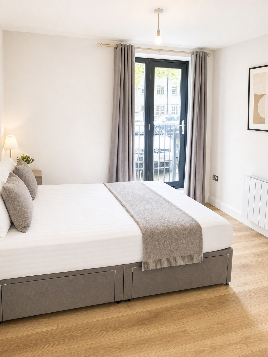 Flat Nunhead Crescent in Greater London