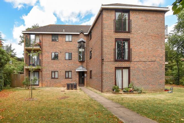 Flat Marston Ferry Road in Oxford
