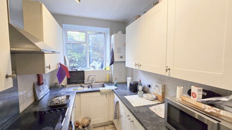 Room Lexham Gardens in Greater London