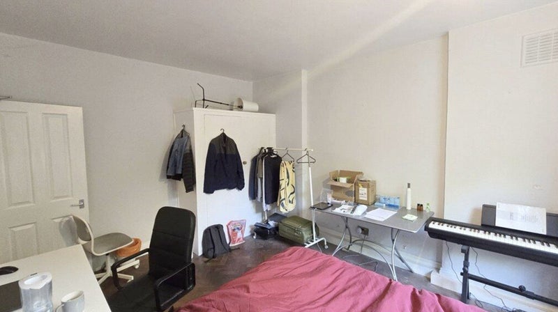 Room Lexham Gardens in Greater London