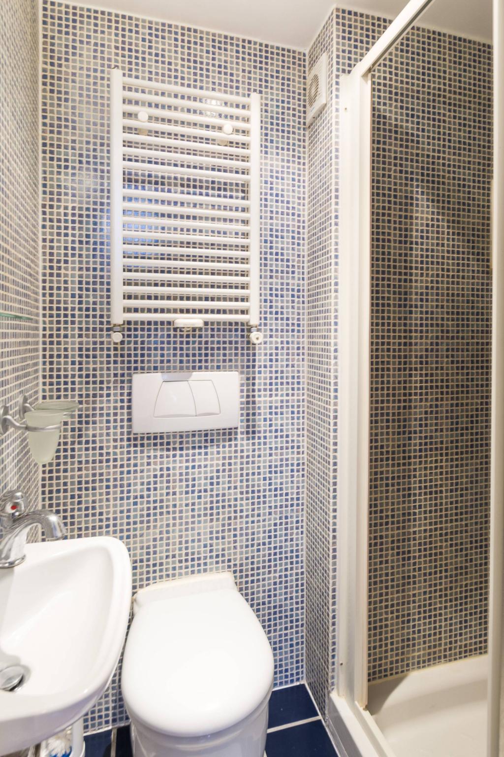 Flat Claverton Street in City of Westminster