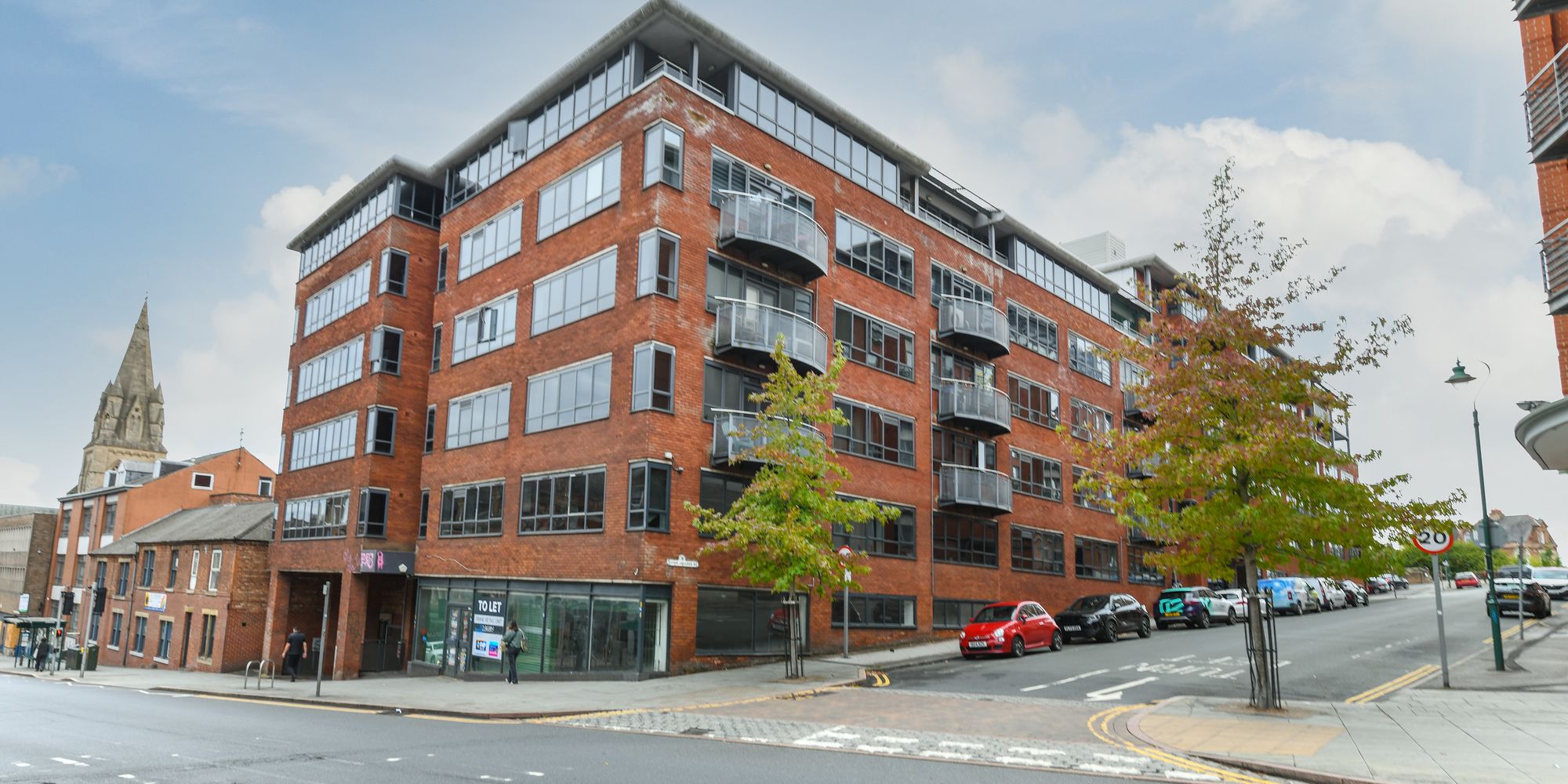 Flat Upper College Street in Nottingham