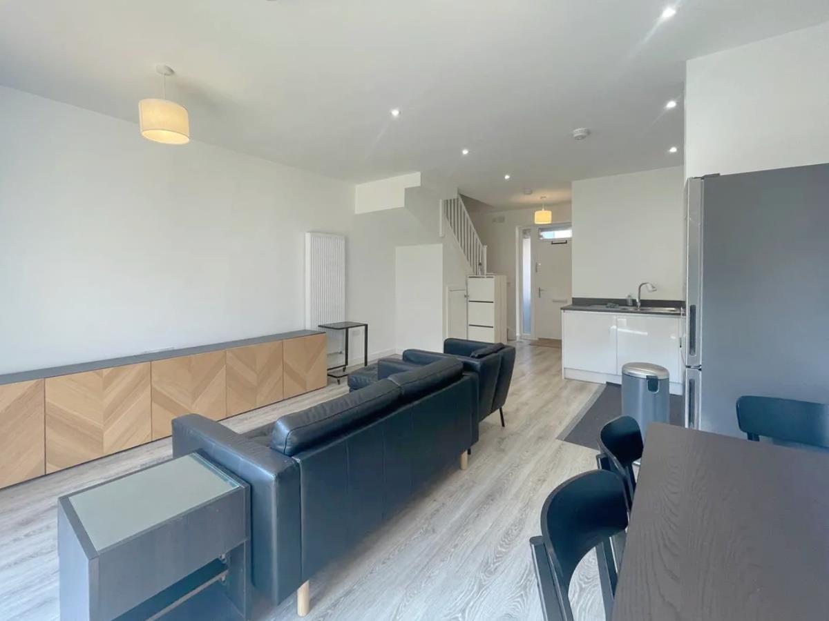 House Lanchester Close in Birmingham