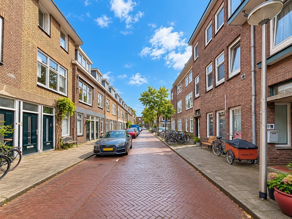 Appartement te koop: Jacob Catsstraat 44, Delft