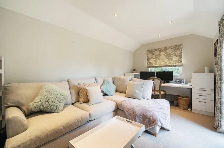House Salmons Road in Guildford