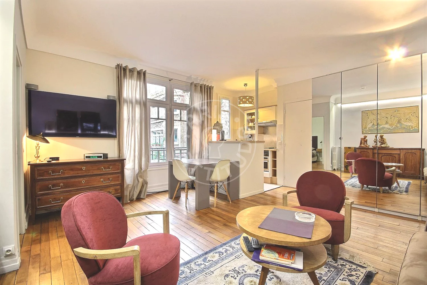 Flat Rue Michel-Ange in Paris