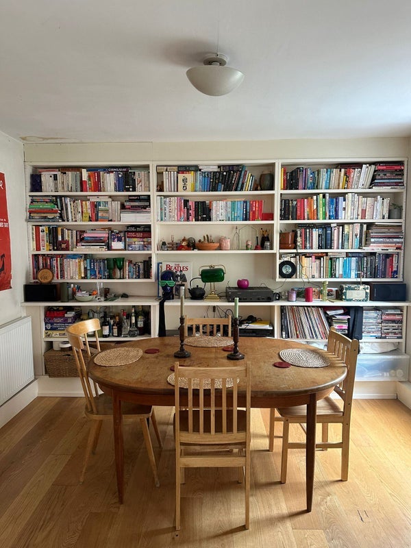 Room Hackney Road in Greater London