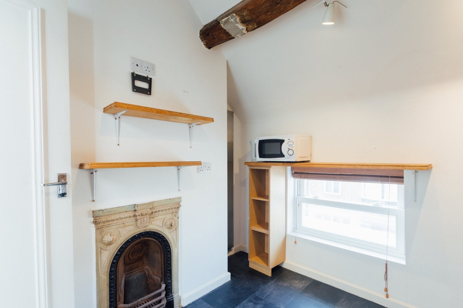 Flat Baxter Gate in Charnwood