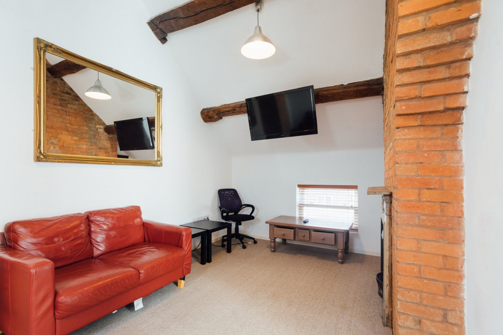 Flat Baxter Gate in Charnwood