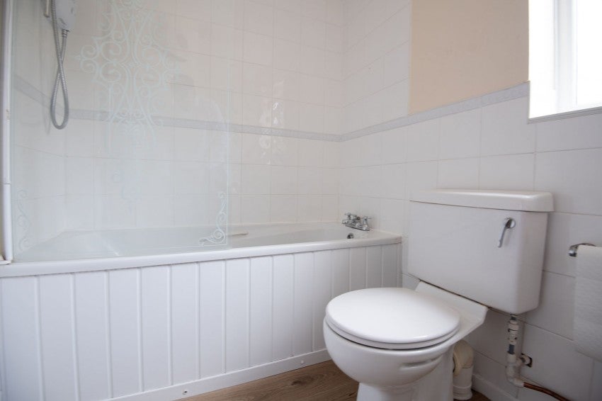 House Sandringham Close in Wellingborough