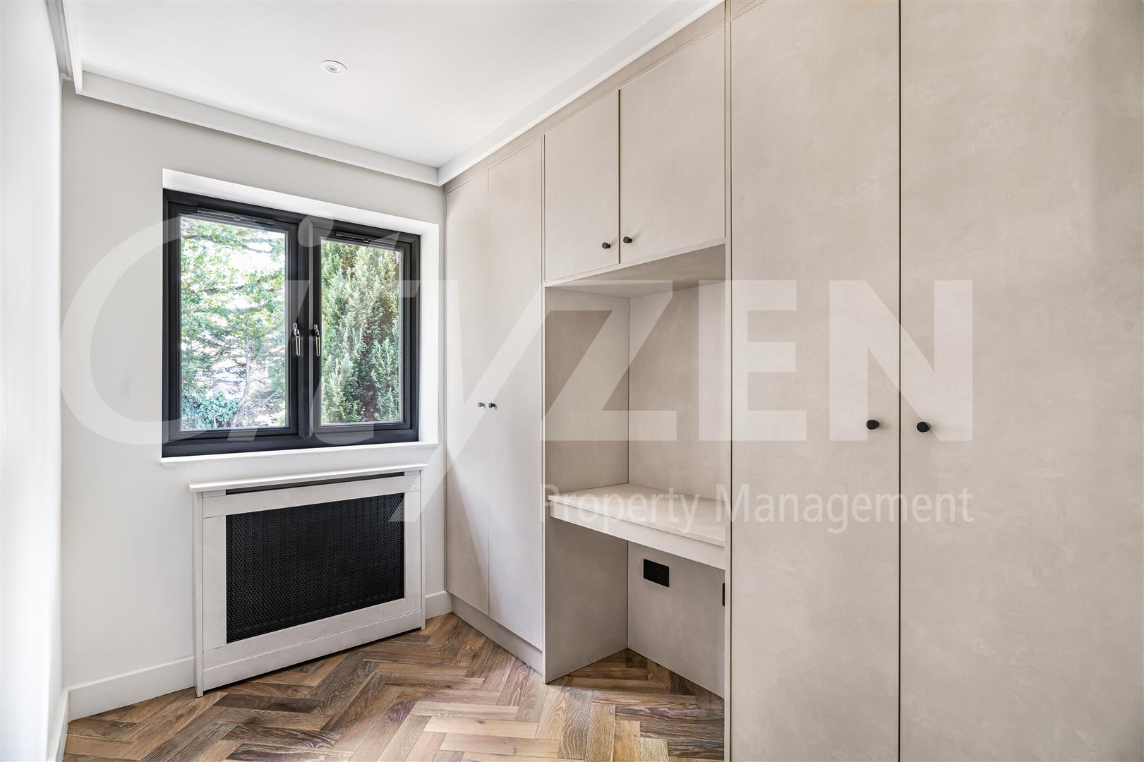 House Osborne Close in Greater London