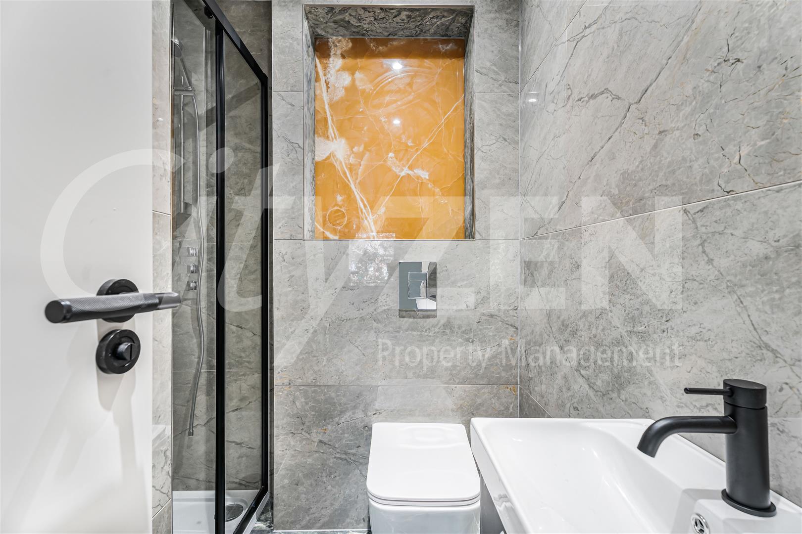 House Osborne Close in Greater London