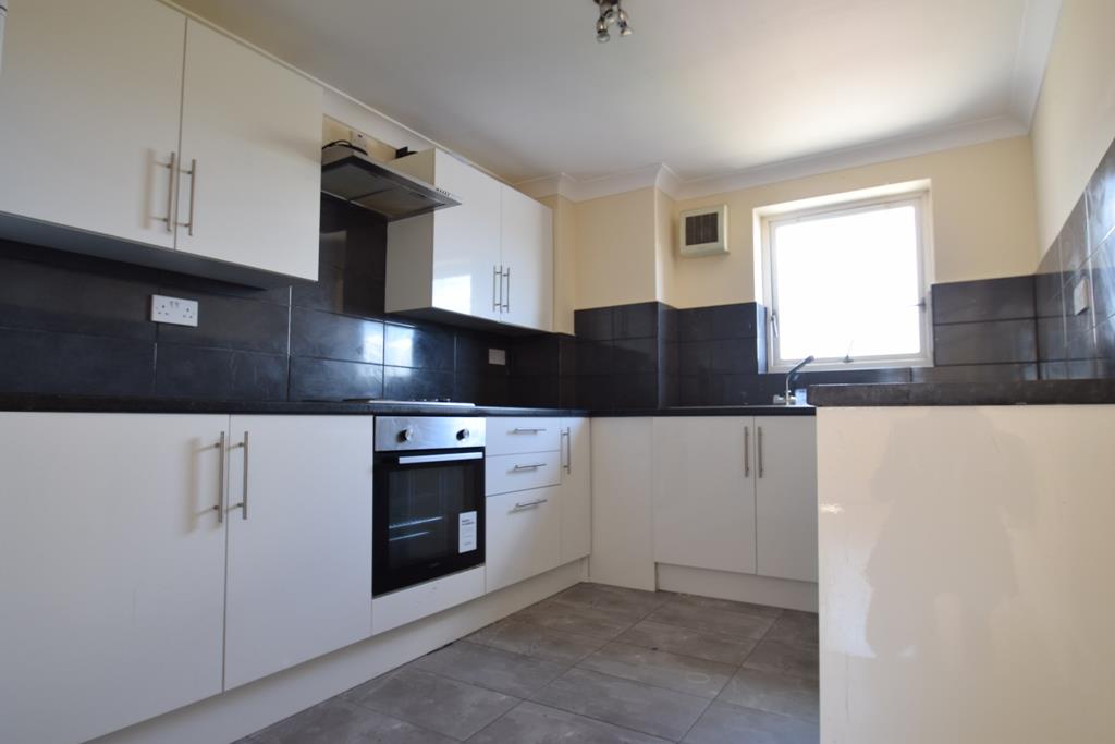 Flat Whippendell Road in Watford