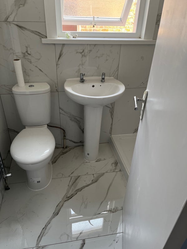 Room Mount Pleasant Road in Greater London