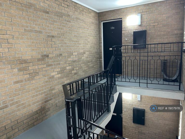 Flat Addison Crescent in Crieff