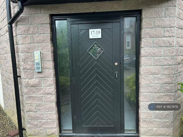 Flat Addison Crescent in Crieff