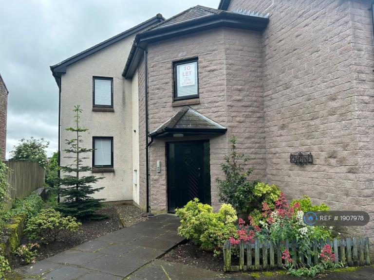 Flat Addison Crescent in Crieff