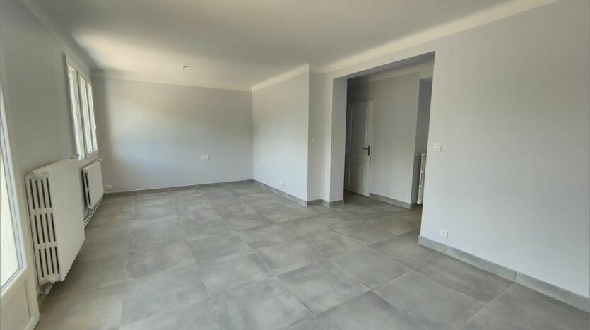 Appartement Rue Roger Vailland à Nîmes
