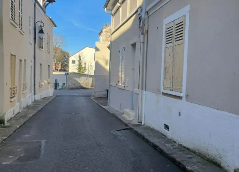 Flat Avenue de la Grange (La Pelouse) in Montgeron