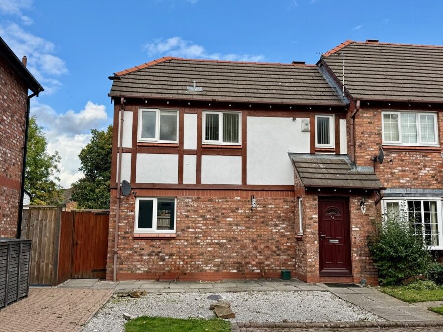 House Dean Row Road in Wilmslow