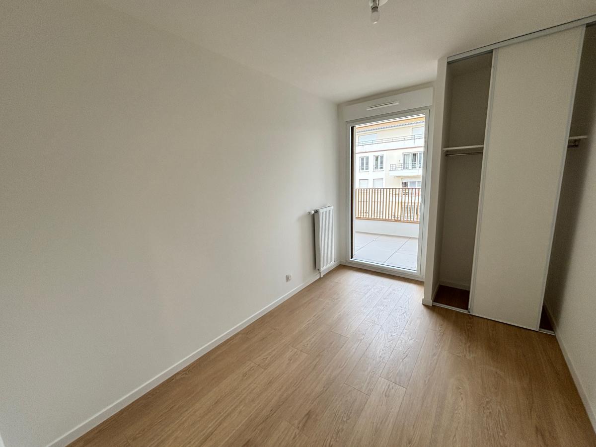 Flat Rue Jules Massenet in Rueil-Malmaison