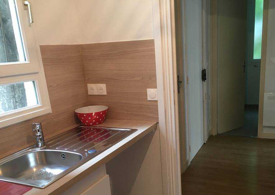 Flat Rue du Moulin Vert in Paris