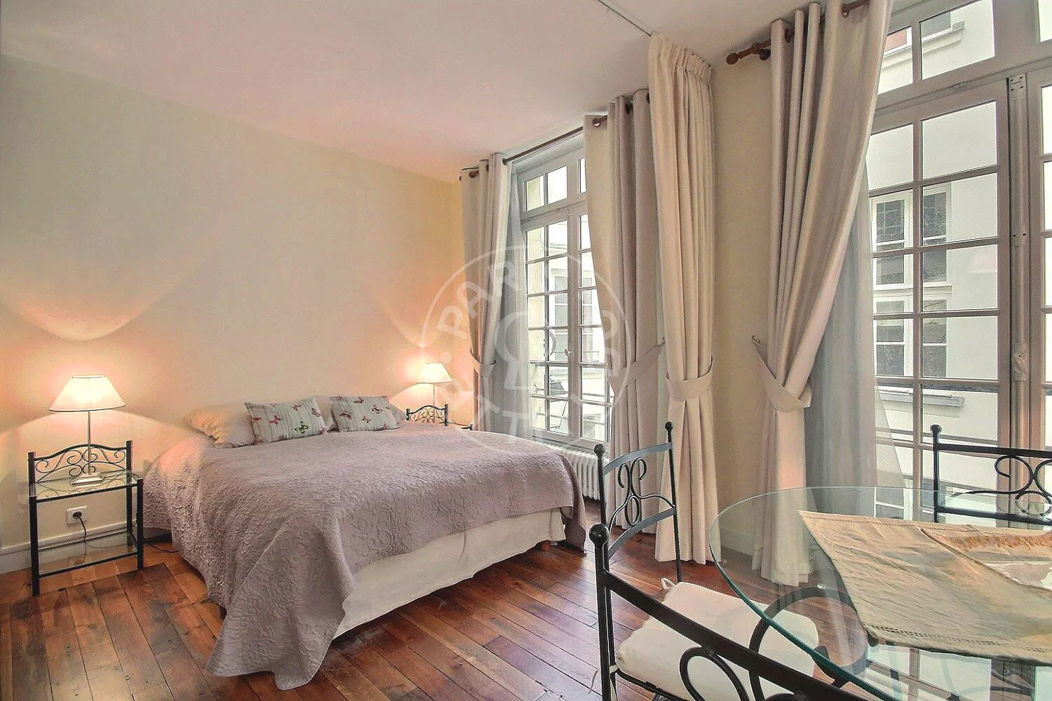 Appartement Rue Suger à Paris
