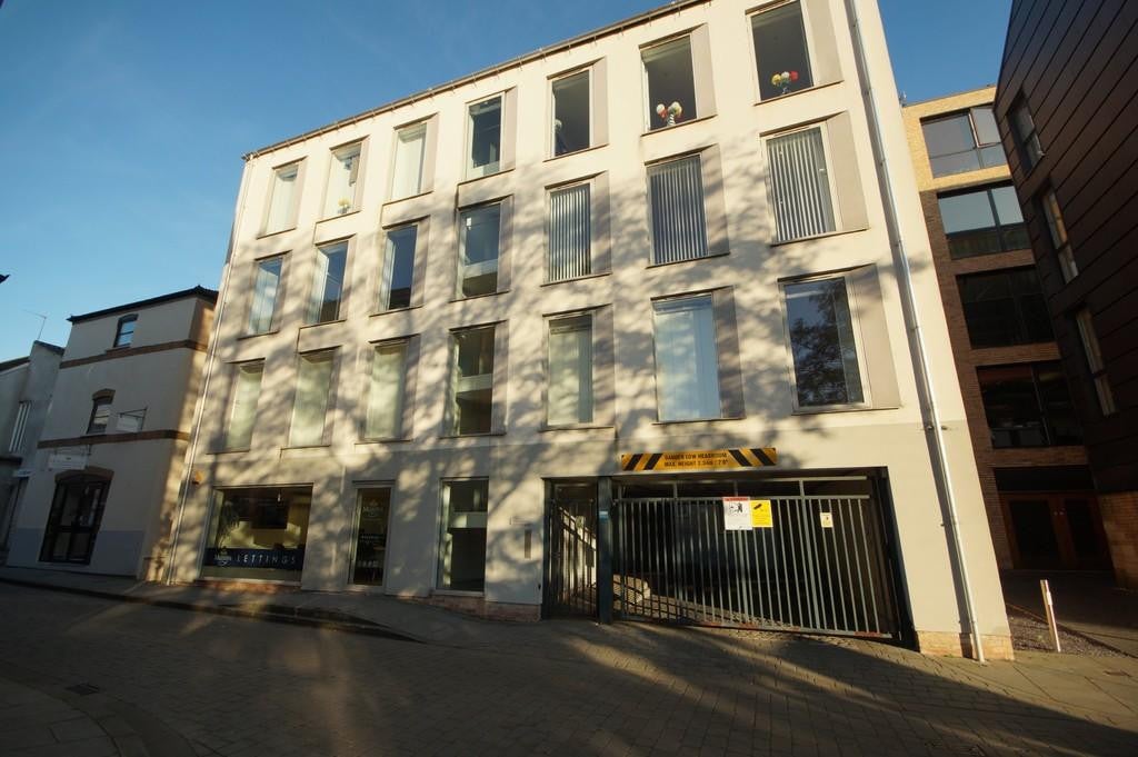 Flat Museum Court in Lincoln