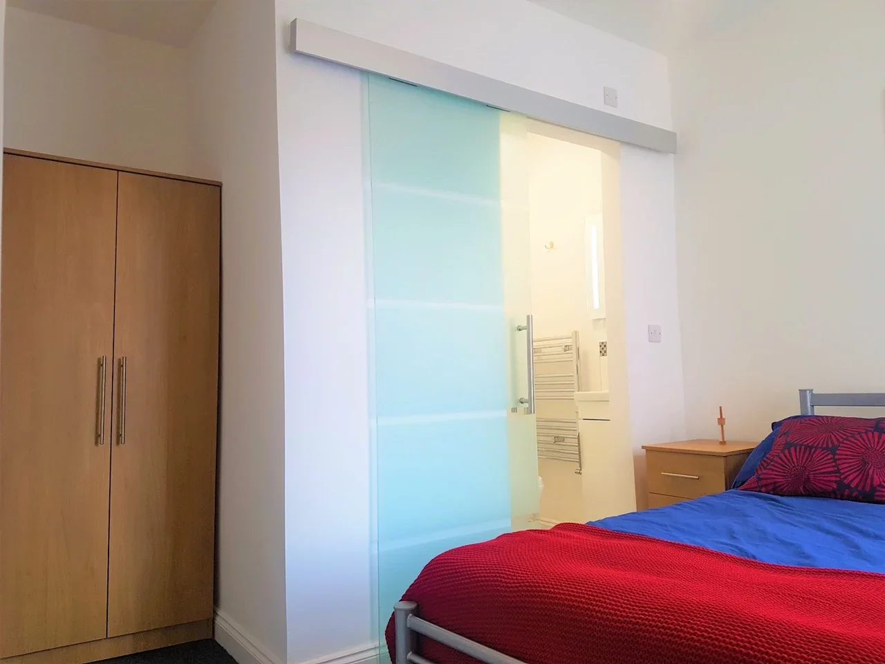 Room Malvern Road in Luton