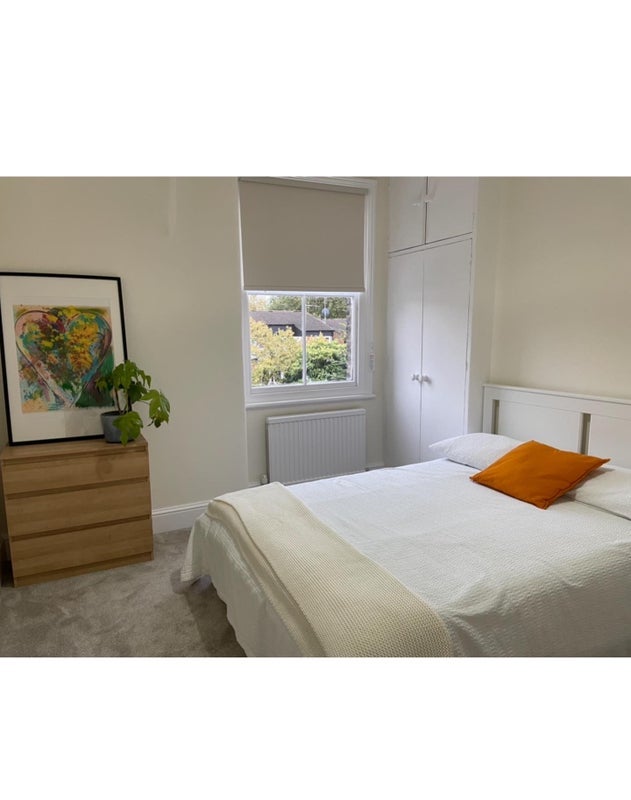 Room Calabria Road in Greater London