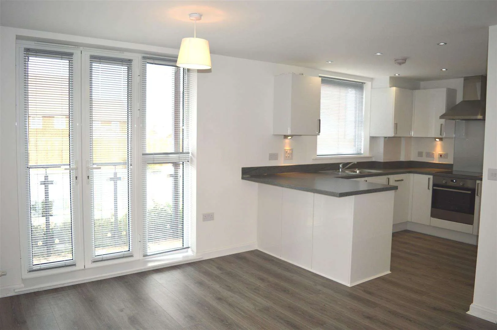 Flat Lett Lane in Ebbsfleet Garden City