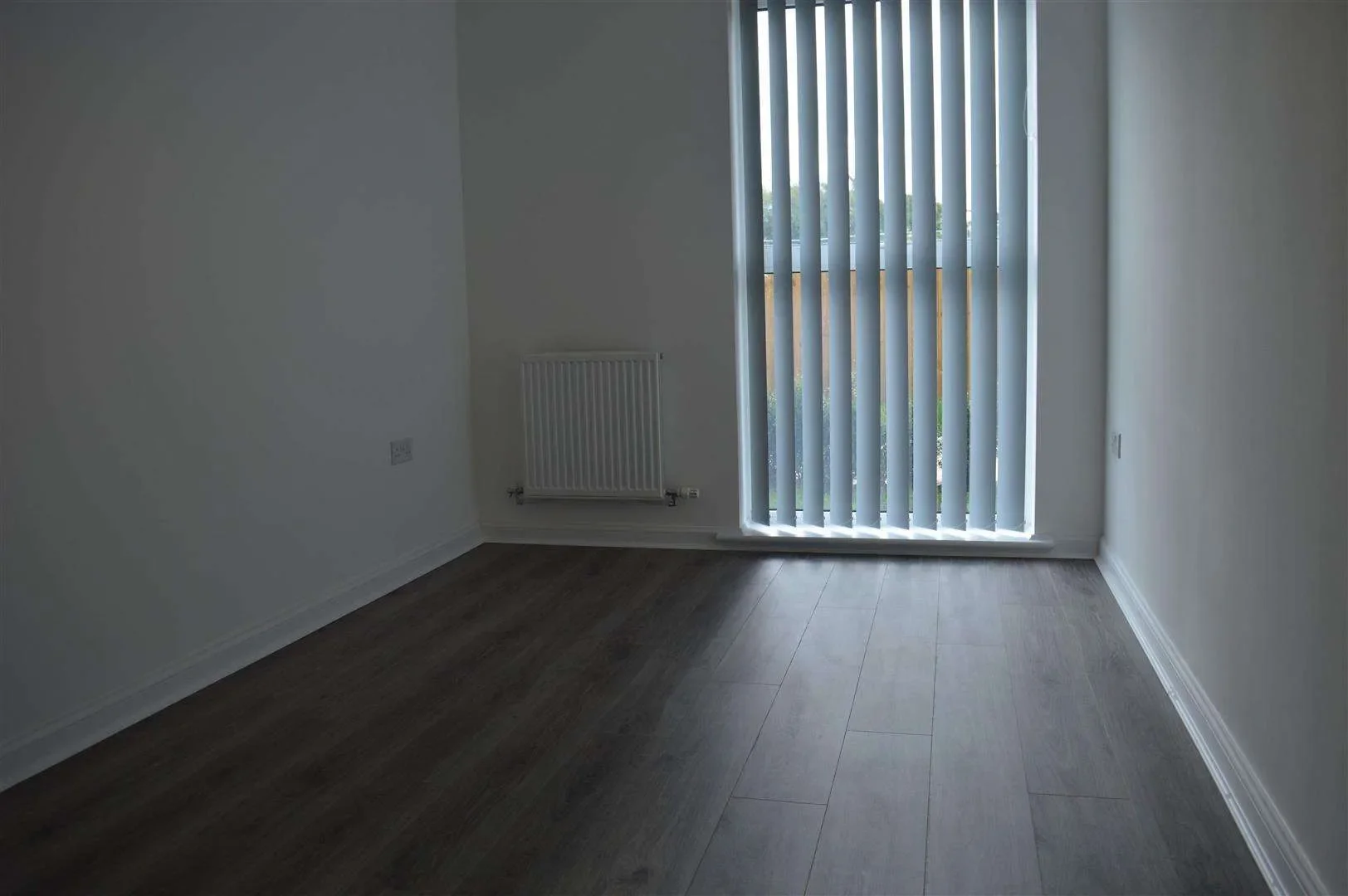 Flat Lett Lane in Ebbsfleet Garden City