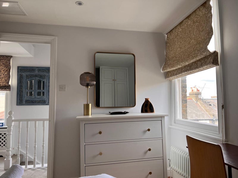 Room Burnthwaite Road in Greater London