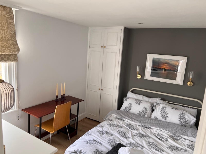 Room Burnthwaite Road in Greater London