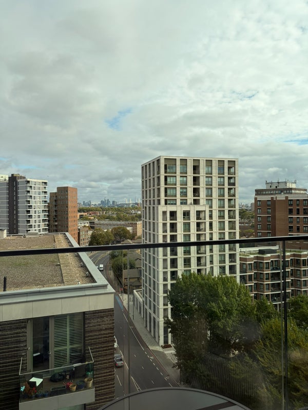 Flat York Road in Greater London