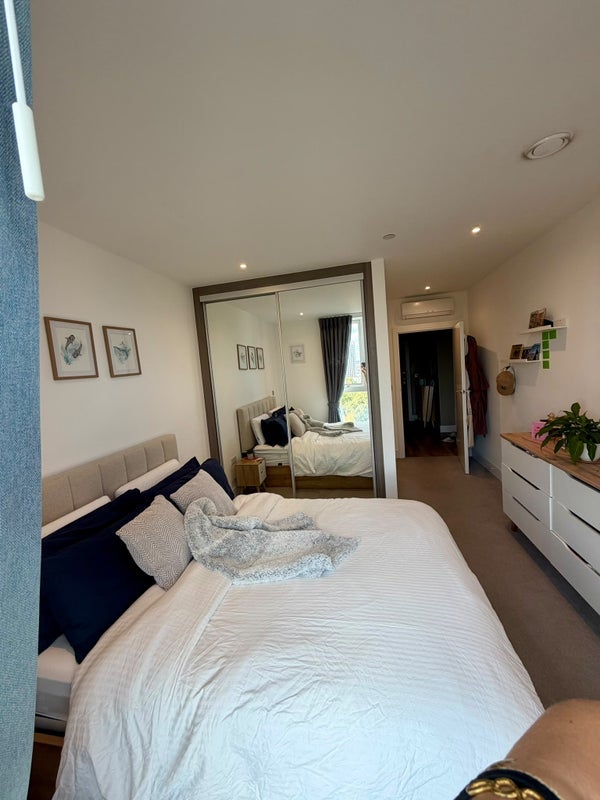 Flat York Road in Greater London