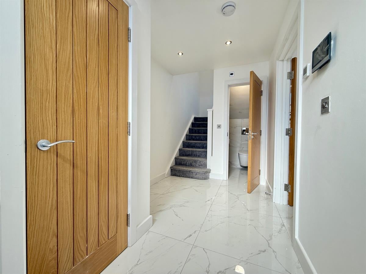 House Great Warley Street in Brentwood
