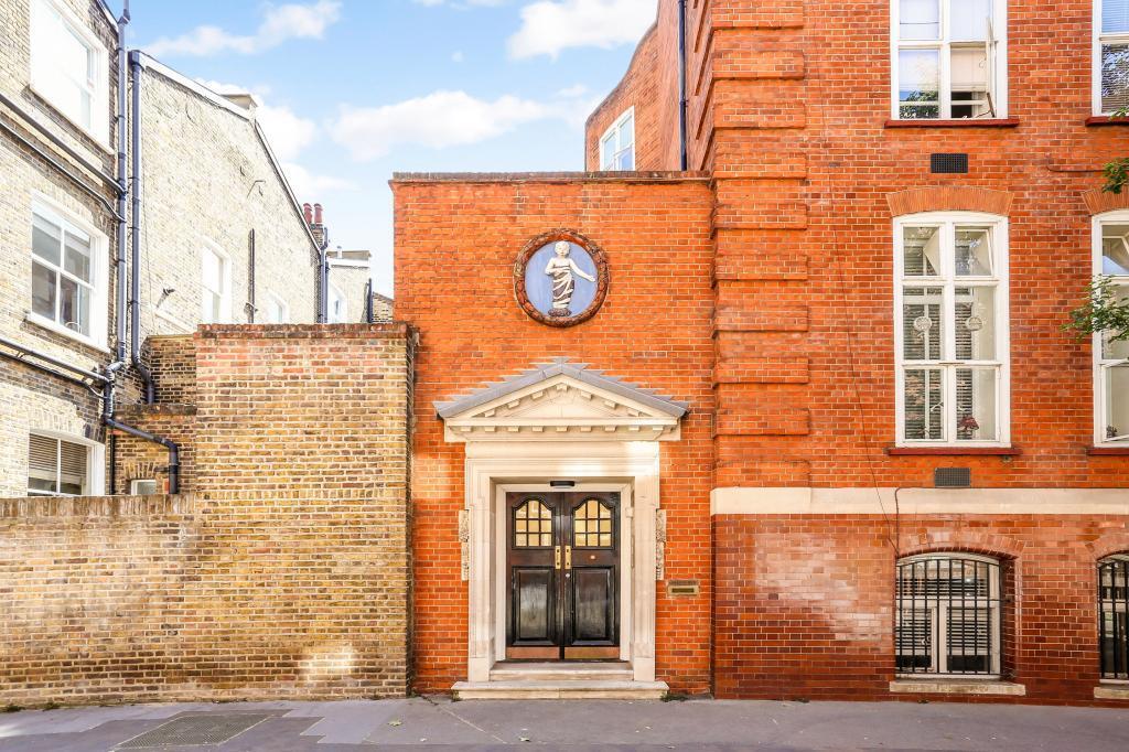Room Vauxhall Bridge Road in City of Westminster