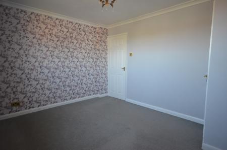 Flat Brackenborough Road in East Lindsey