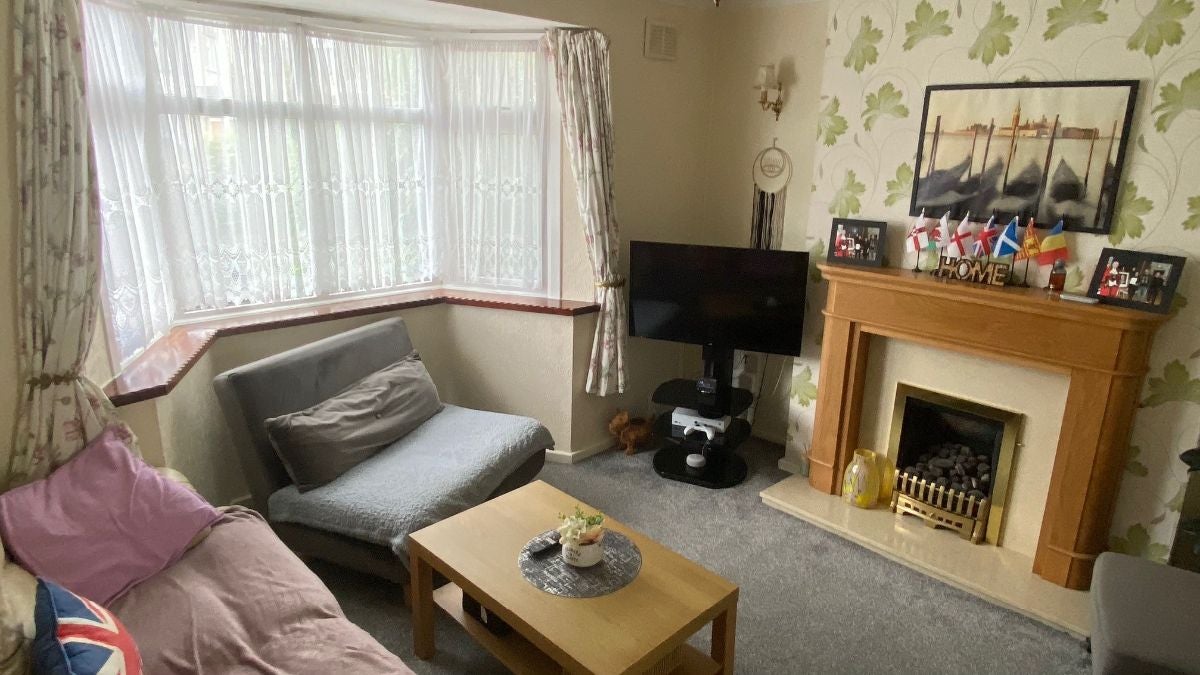 House Stanbury Avenue in Darlaston