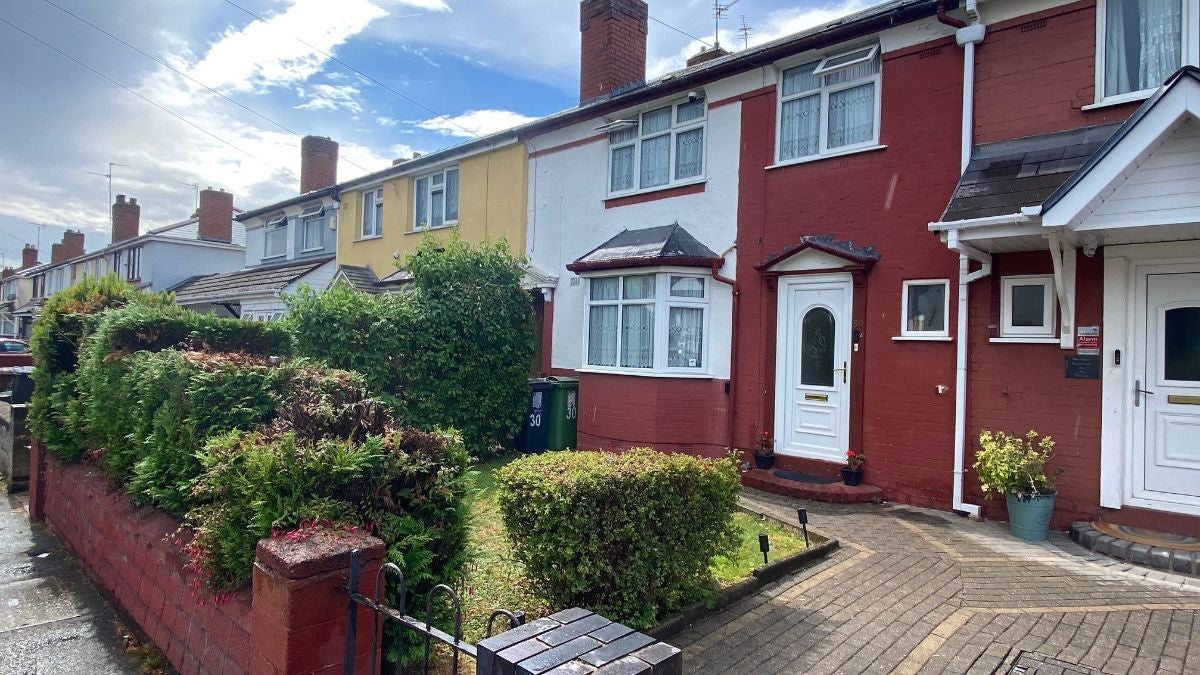 House Stanbury Avenue in Darlaston