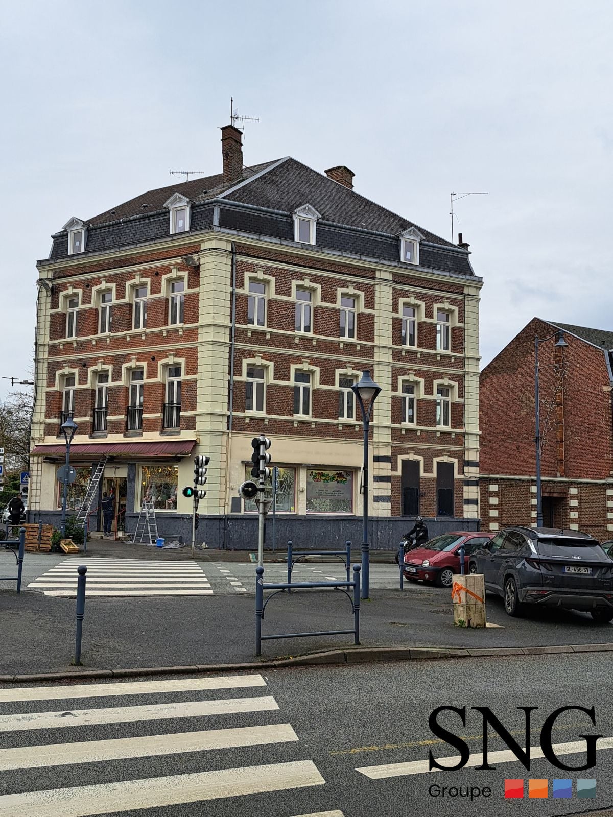 Appartement Piste inconfortable avec des bordures, des montagnes russes et des trous à Arras