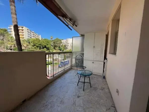 Chambre Boulevard du Riou à Cannes