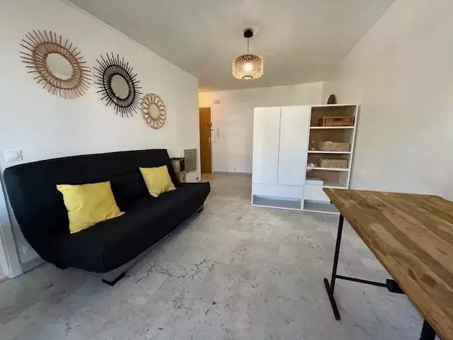 Chambre Boulevard du Riou à Cannes