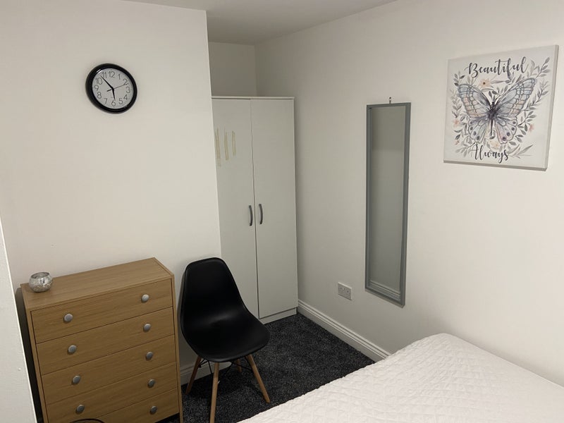 Room Winchester Avenue in Leicester