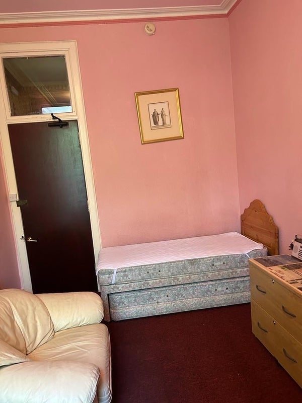 Room Carrington Street in Glasgow